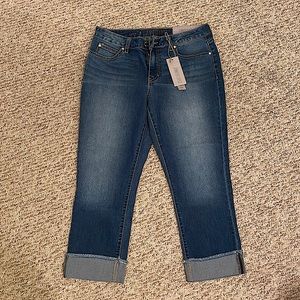 Jennifer Lopez Mid Rise Capri Jeans